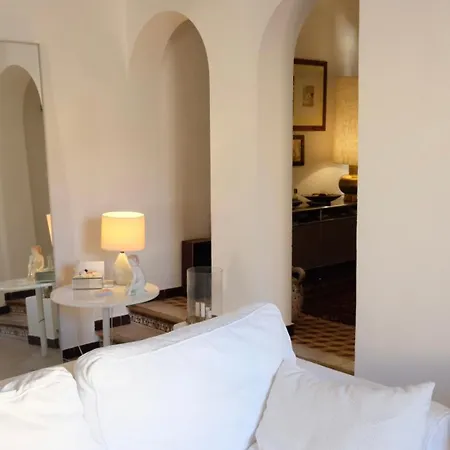 Apartment With Terrace& Design Perpignan